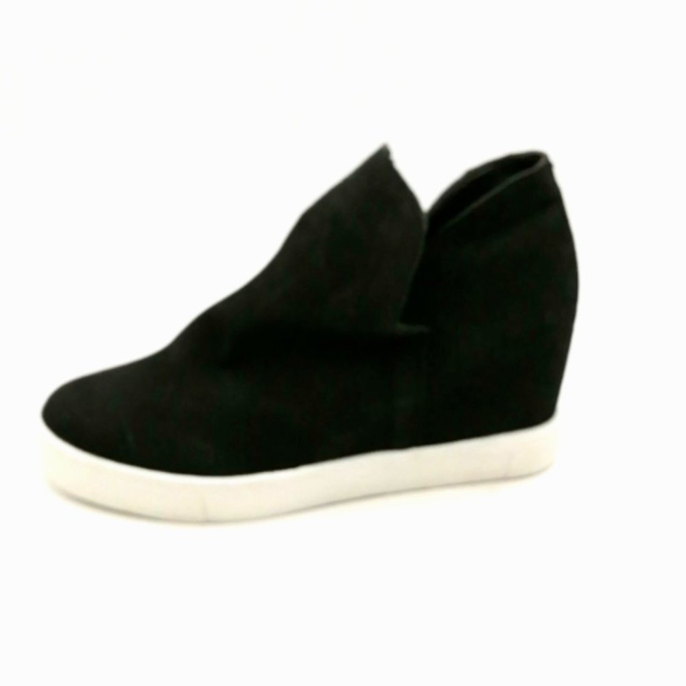 Chenghe Womens Pull‎ On Ankle Boot Sneaker Black Round Toe White Platform Heel 7
